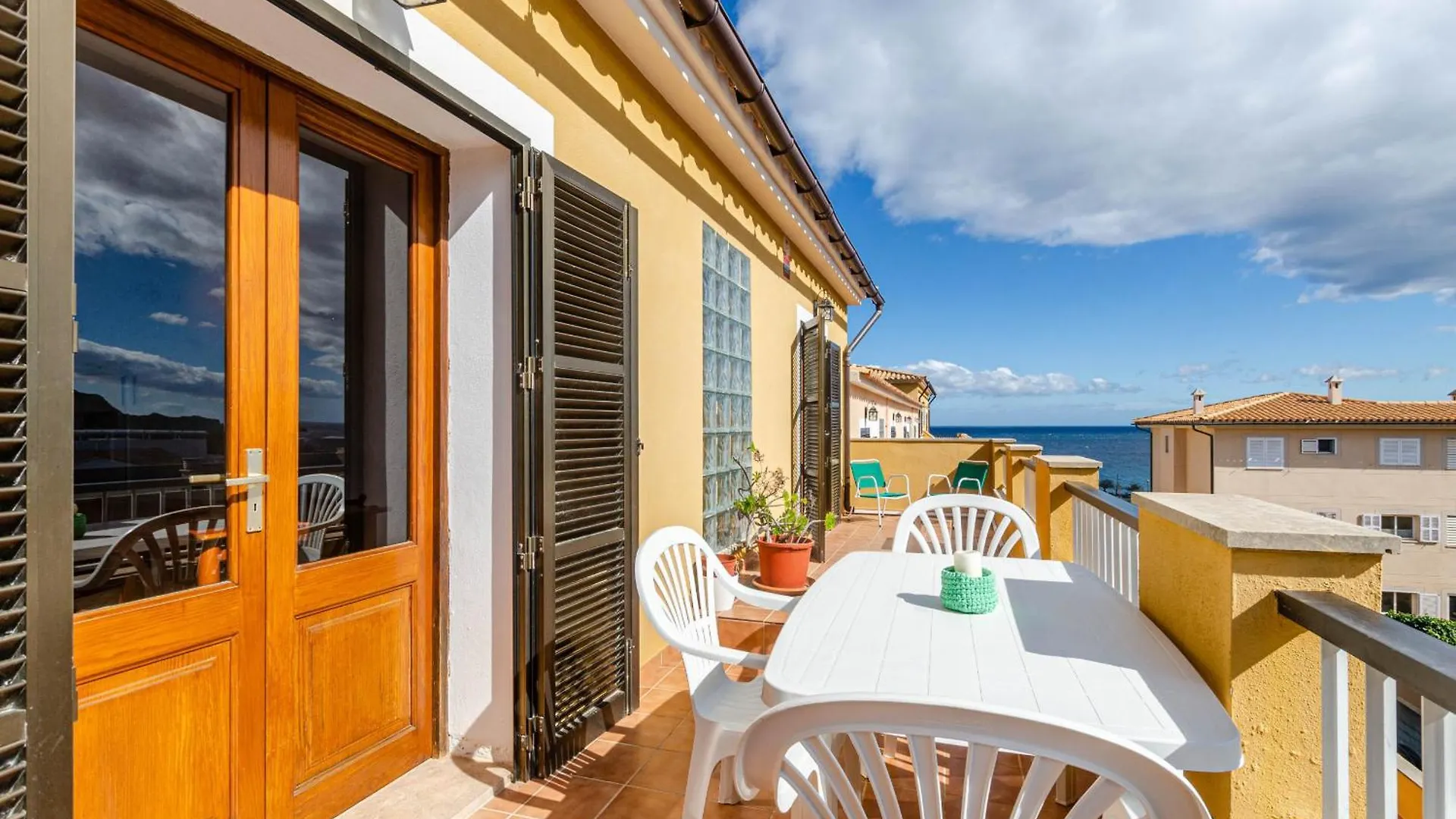 Yourhouse Sol I Mar 2 Beach Apartment Cala Mesquida  Spain